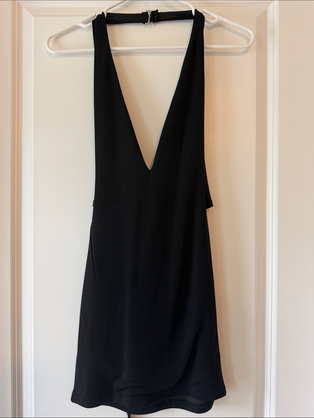 Black Deep V-Neck Sleeveless Dress